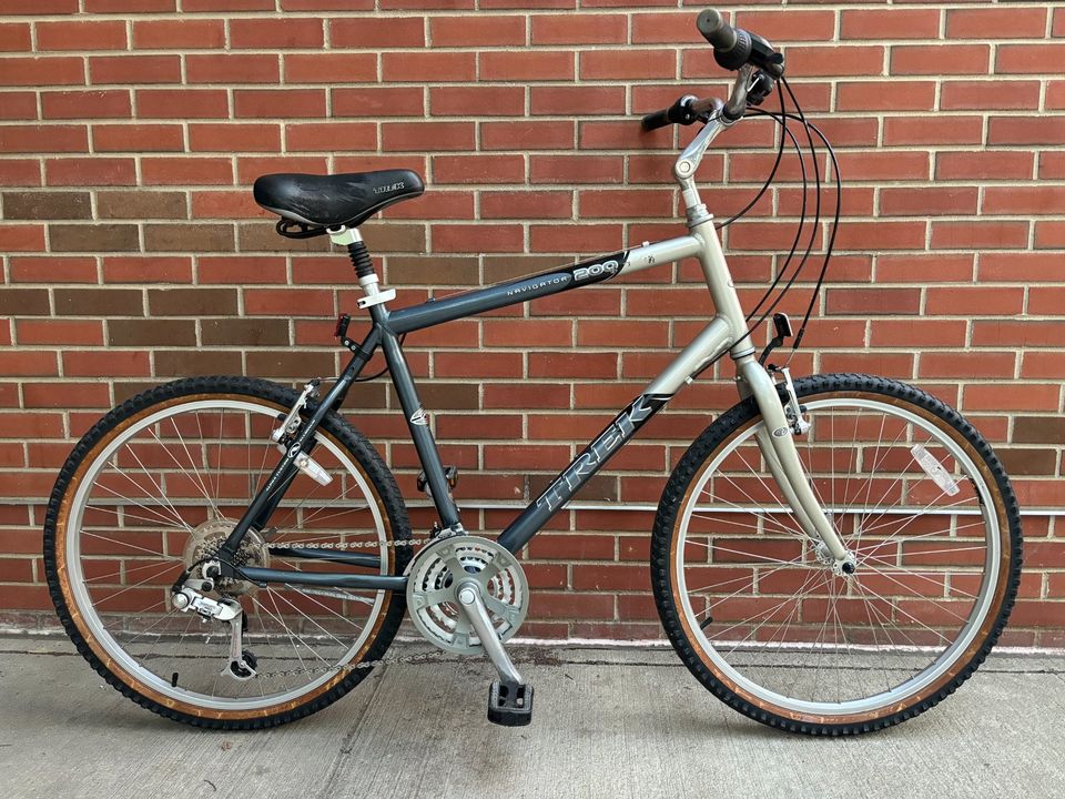 Trek Navigator 200 - 21.5"